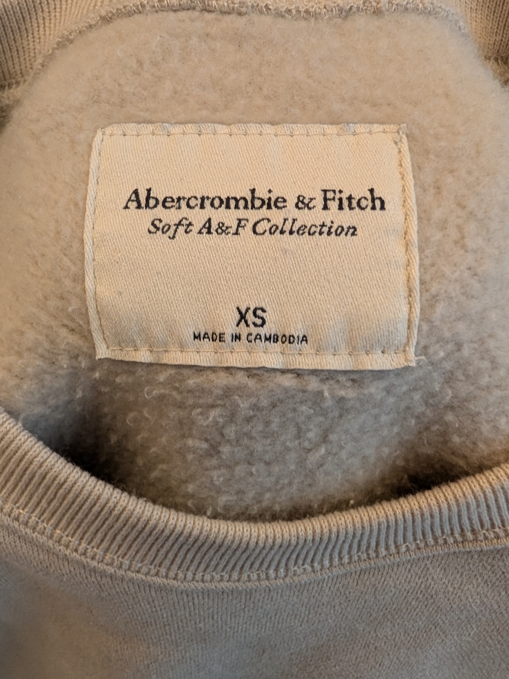 Abercrombie & Fitch Men's Cream Crewneck Sweatshirt - Soft A&F Collection XS